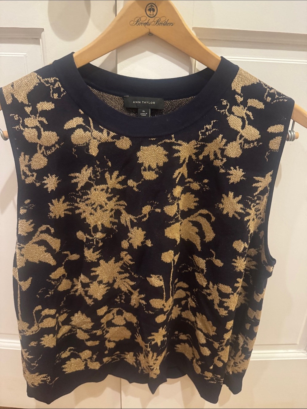 Ann Taylor Black and Gold Floral Sleeveless Knit Shell